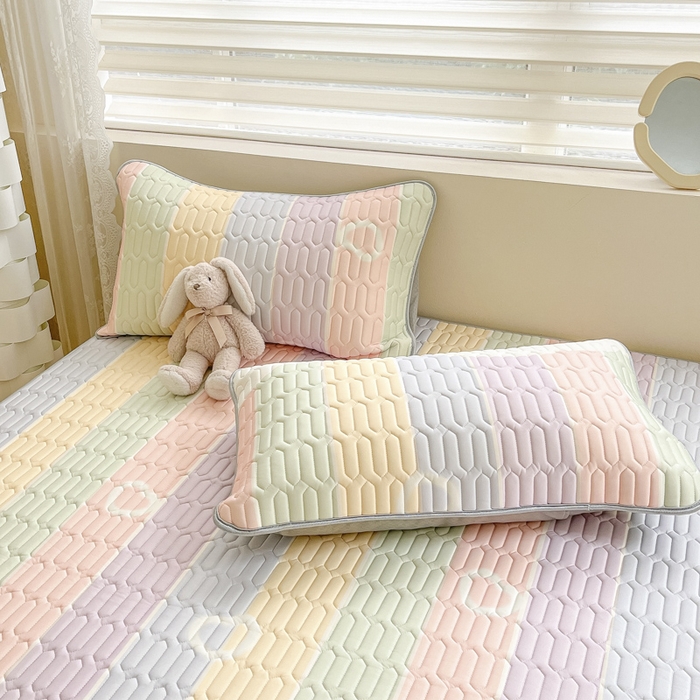 91家纺网 家纺一手货源 找家纺 柒月2023小清新乳胶凉席 彩虹爱心