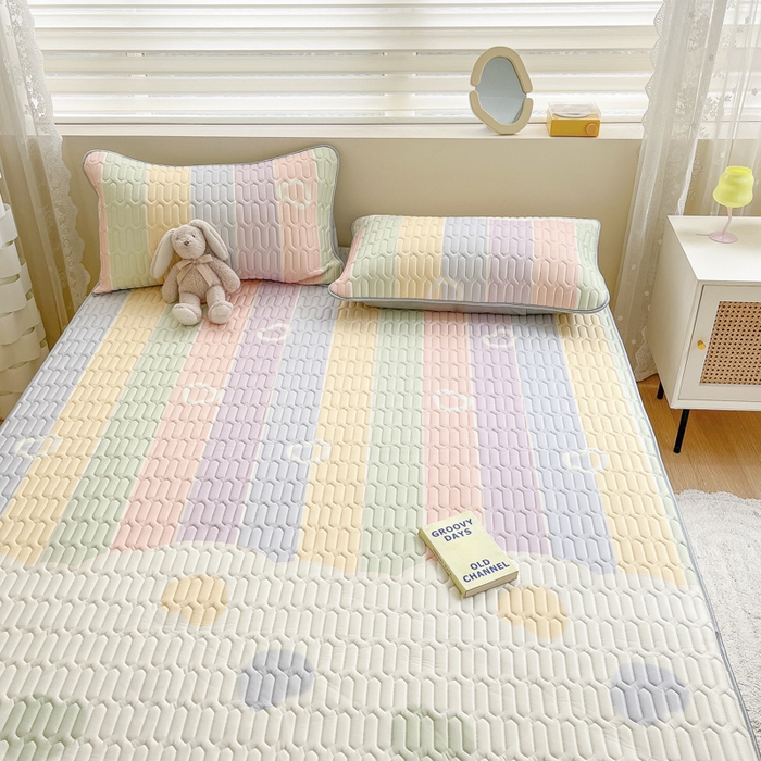 91家纺网 家纺一手货源 找家纺 柒月2023小清新乳胶凉席 彩虹爱心