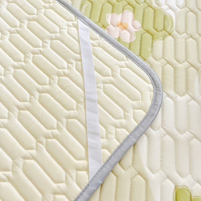 91家纺网 家纺一手货源 找家纺 柒月2023小清新乳胶凉席 花季