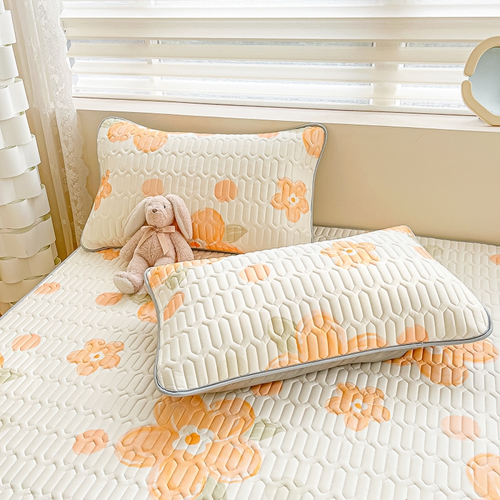 91家纺网 家纺一手货源 找家纺 柒月2023小清新乳胶凉席 橘气花花