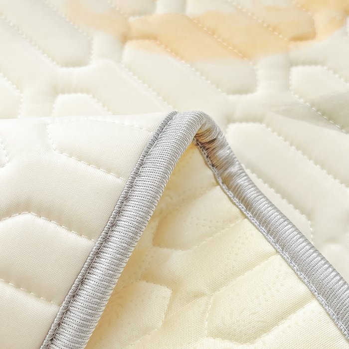 91家纺网 家纺一手货源 找家纺 柒月2023小清新乳胶凉席 浪漫花语