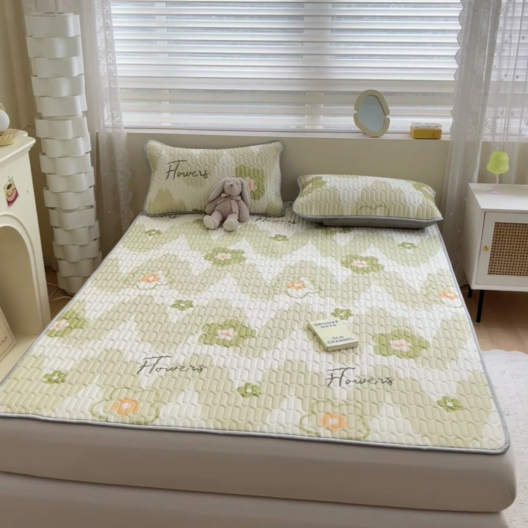 91家纺网 家纺一手货源 找家纺 柒月2023小清新乳胶凉席 花季