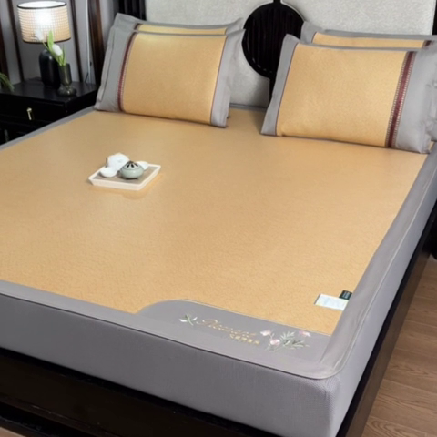 91家纺网 家纺一手货源 找家纺 小牛席业2023新款艾草清香冰藤席系列（床笠款） 浅咖