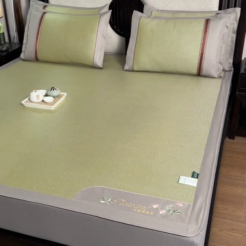 91家纺网 家纺一手货源 找家纺 小牛席业2023新款艾草清香冰藤席系列（床笠款） 青柠