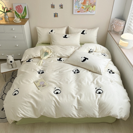 91家纺网 家纺一手货源 找家纺 红嘴企鹅 2025新款纯棉毛巾绣四件套-大熊猫 熊猫团团