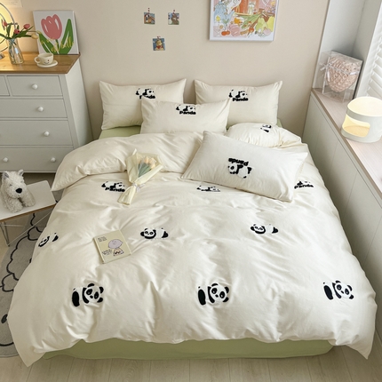 91家纺网 家纺一手货源 找家纺 （总）红嘴企鹅 2025新款纯棉毛巾绣四件套-大熊猫