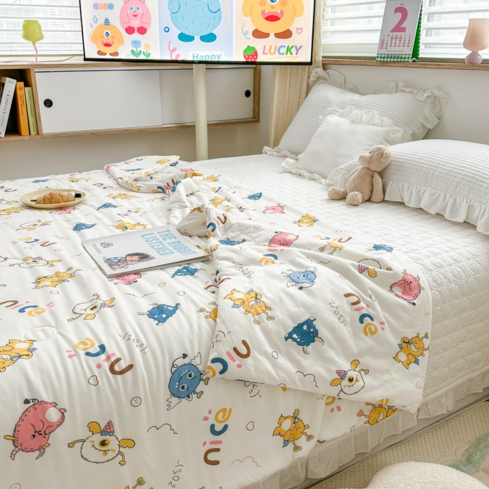 91家纺网 家纺一手货源 找家纺 木堇家居 2023新款针织夏被A类大豆针织棉夏被 小魔兽