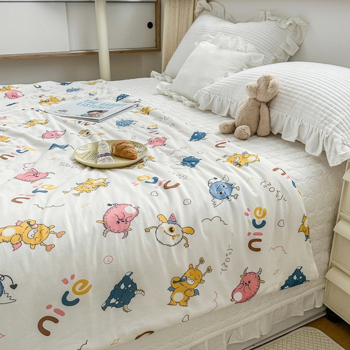 91家纺网 家纺一手货源 找家纺 木堇家居 2023新款针织夏被A类大豆针织棉夏被 小魔兽