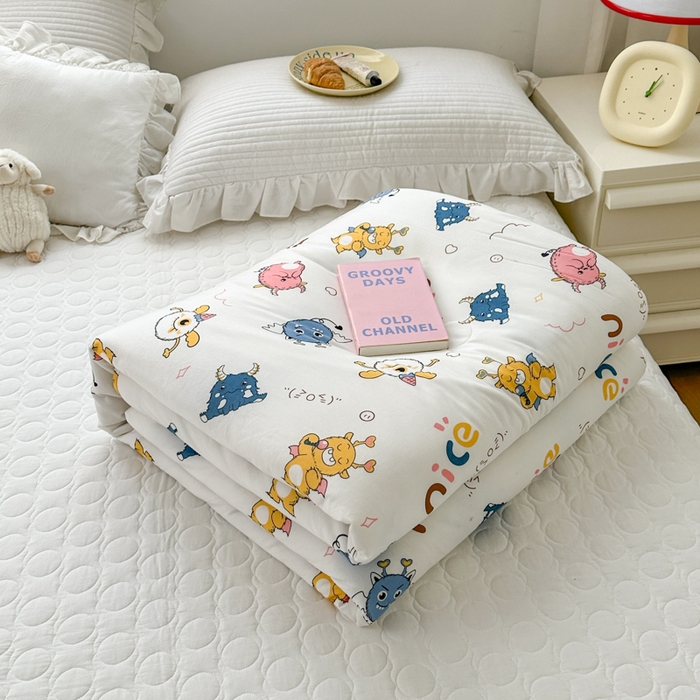 91家纺网 家纺一手货源 找家纺 木堇家居 2023新款针织夏被A类大豆针织棉夏被 小魔兽