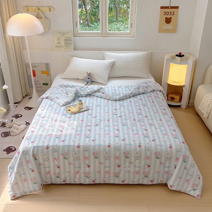 91家纺网 家纺一手货源 找家纺 木堇家居 2023新款针织夏被A类大豆针织棉夏被 郁金香小兔