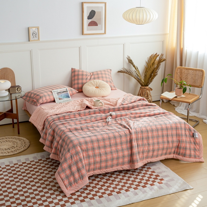 91家纺网 家纺一手货源 找家纺 鸣升 新款全棉色织水洗棉棉花夏被（图片2无模特） 芳华粉