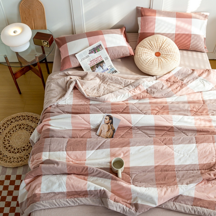 91家纺网 家纺一手货源 找家纺 鸣升 新款全棉色织水洗棉棉花夏被（图片2无模特） 粉大格