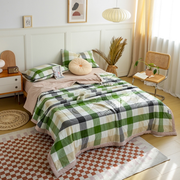 91家纺网 家纺一手货源 找家纺 鸣升 新款全棉色织水洗棉棉花夏被（图片2无模特） 海青鲜绿格