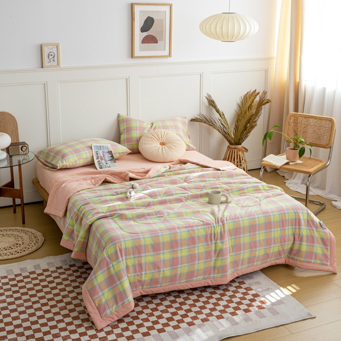 91家纺网 家纺一手货源 找家纺 鸣升 新款全棉色织水洗棉棉花夏被（图片2无模特） 弗暖粉黄