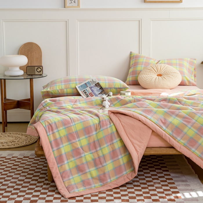 91家纺网 家纺一手货源 找家纺 鸣升 新款全棉色织水洗棉棉花夏被（图片2无模特） 弗暖粉黄