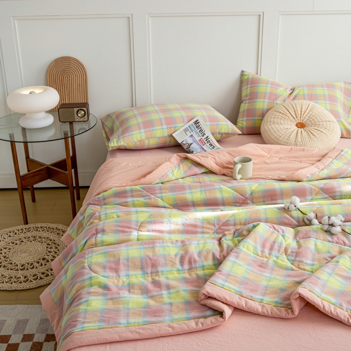 91家纺网 家纺一手货源 找家纺 鸣升 新款全棉色织水洗棉棉花夏被（图片2无模特） 弗暖粉黄