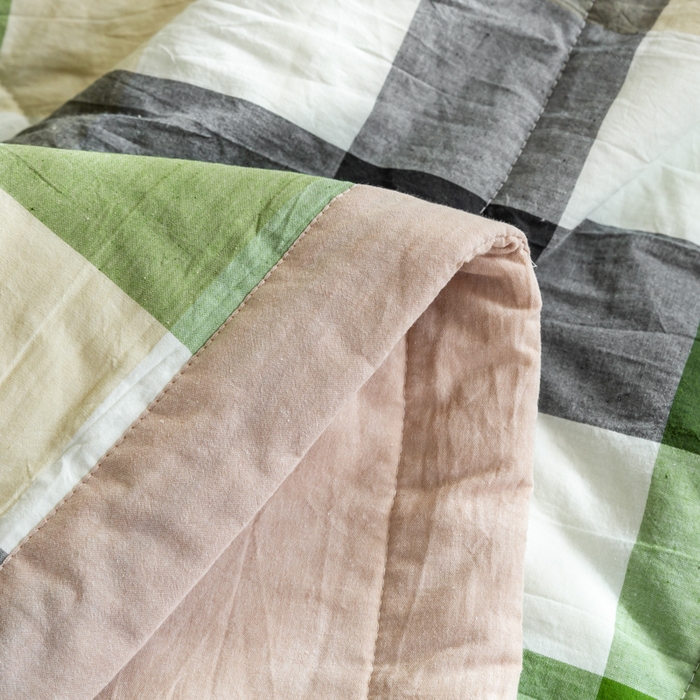 91家纺网 家纺一手货源 找家纺 鸣升 新款全棉色织水洗棉棉花夏被（图片2无模特） 海青鲜绿格