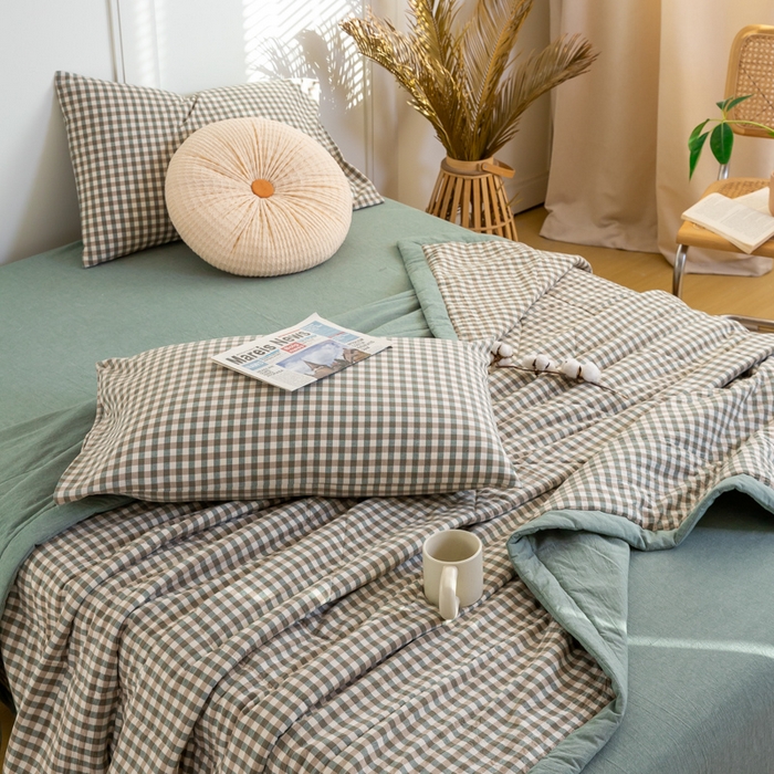 91家纺网 家纺一手货源 找家纺 鸣升 新款全棉色织水洗棉棉花夏被（图片2无模特） 绿小格