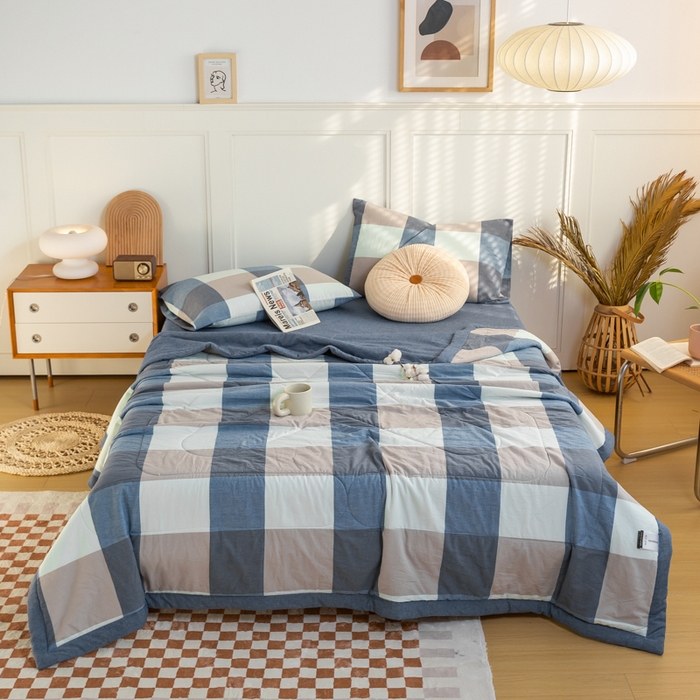 91家纺网 家纺一手货源 找家纺 鸣升 新款全棉色织水洗棉棉花夏被（图片2无模特） 米粽丈青格