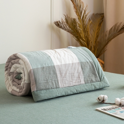 91家纺网 家纺一手货源 找家纺 （总）鸣升 新款全棉色织水洗棉棉花夏被（图片2无模特）