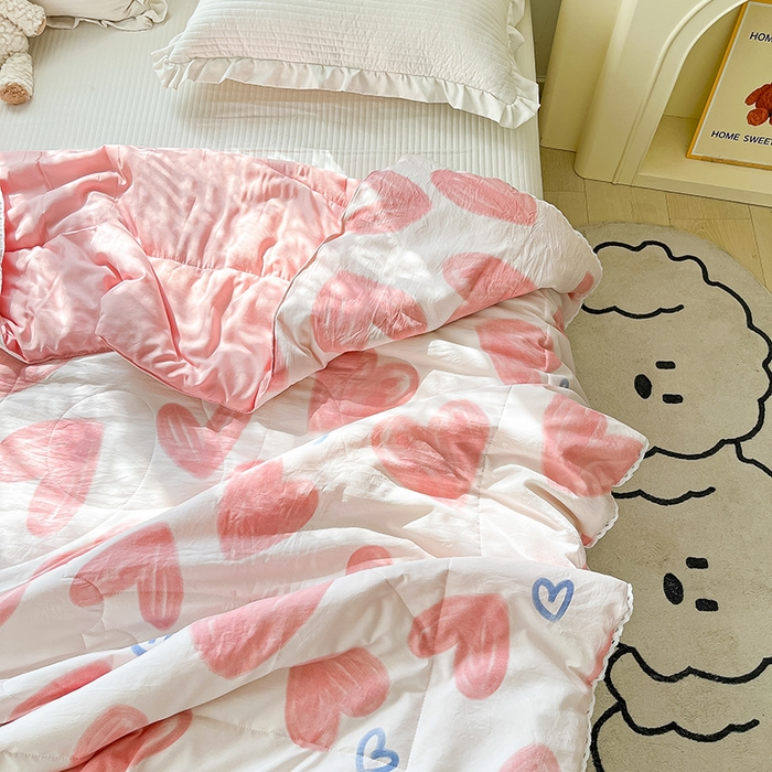 91家纺网 家纺一手货源 找家纺 寐居 2023新款A类亲肤水洗棉夏凉被 粉爱心