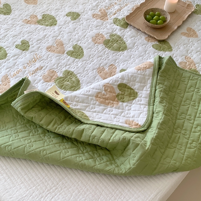 91家纺网 家纺一手货源 找家纺 星期八2023款水洗棉麻床盖+枕套+夏被 爱心