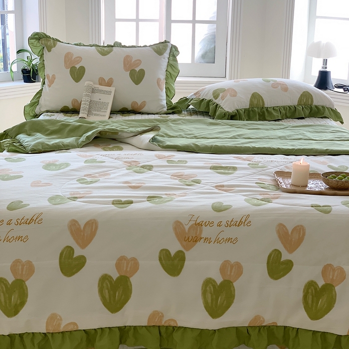 91家纺网 家纺一手货源 找家纺 星期八2023款水洗棉麻床盖+枕套+夏被 爱心