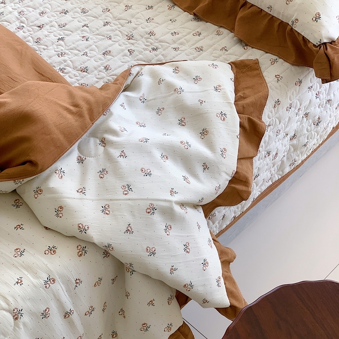 91家纺网 家纺一手货源 找家纺 星期八2023款水洗棉麻床盖+枕套+夏被 铃兰