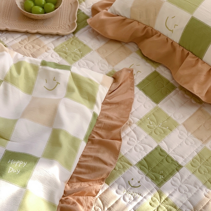 91家纺网 家纺一手货源 找家纺 星期八2023款水洗棉麻床盖+枕套+夏被 笑脸