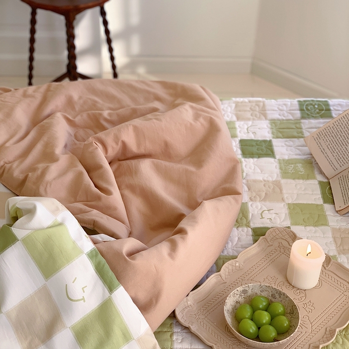 91家纺网 家纺一手货源 找家纺 星期八2023款水洗棉麻床盖+枕套+夏被 笑脸