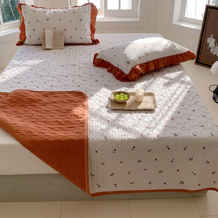 91家纺网 家纺一手货源 找家纺 星期八2023款水洗棉麻床盖+枕套+夏被 樱桃