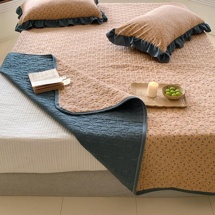 91家纺网 家纺一手货源 找家纺 星期八2023款水洗棉麻床盖+枕套+夏被 朱槿