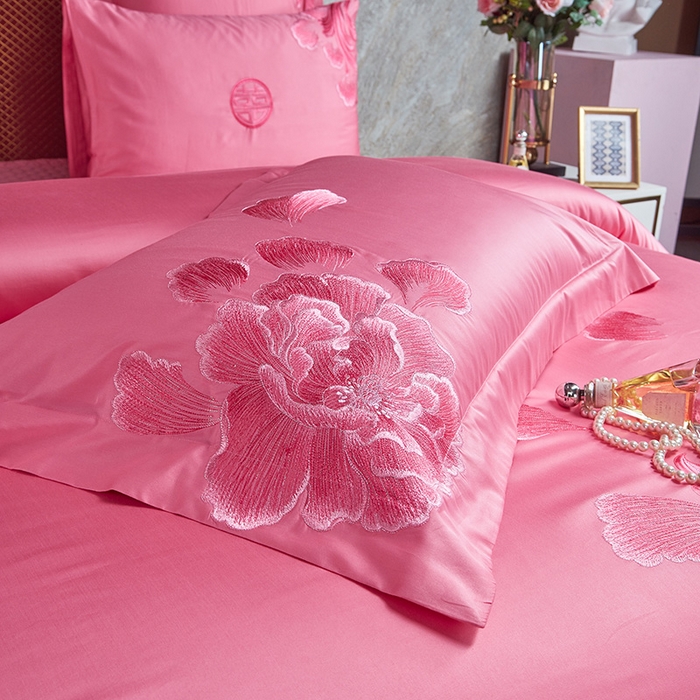 91家纺网 家纺一手货源 找家纺 高大尚 2023新款长绒棉奢华婚庆多件套系列-甜甜蜜蜜（粉） 床单款八件套