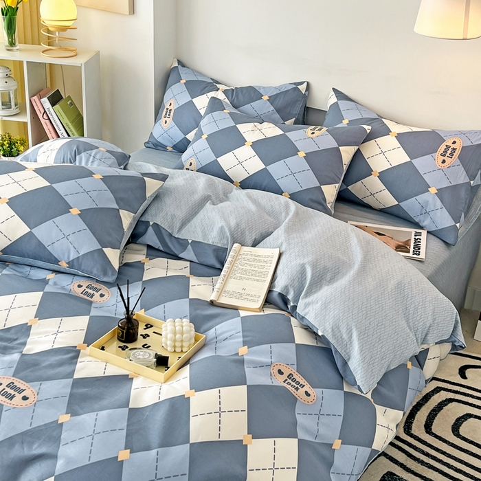 91家纺网 家纺一手货源 找家纺 西引力新款全棉AB版童趣印花套件系列四件套  英伦蓝