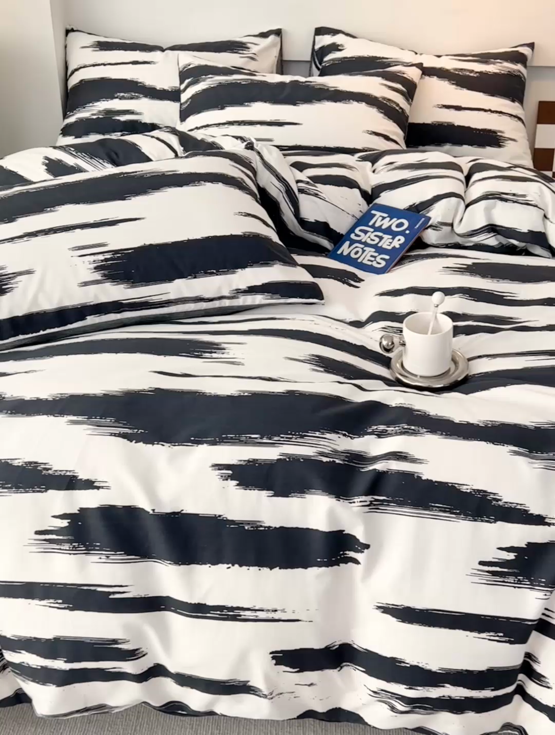 91家纺网 家纺一手货源 找家纺 西引力2023新款全棉AB版童趣印花套件系列四件套  云端