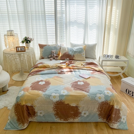 91家纺网 家纺一手货源 找家纺 总 鹏程 2023新款A类凉感丝牛奶丝夏凉被柔感针织棉夏被