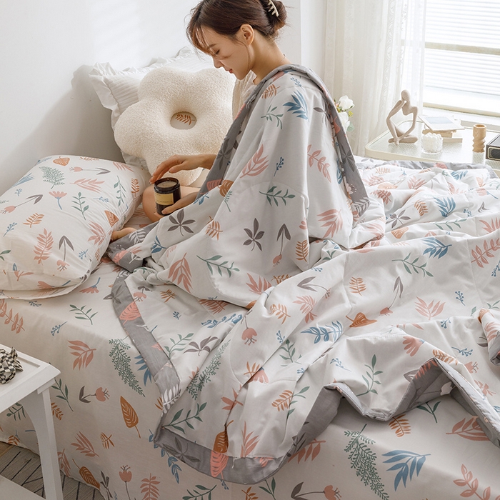 91家纺网 家纺一手货源 找家纺 莱宁被业 2023新款13070纯棉夏凉被全棉夏被四件套 朵拉花园