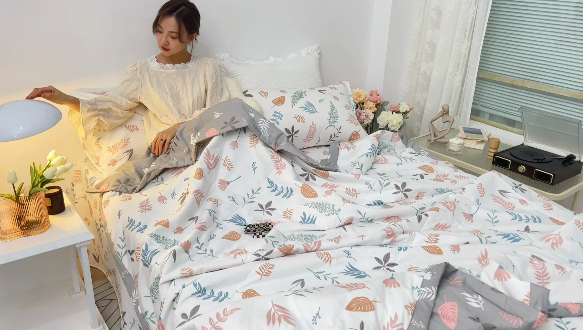 91家纺网 家纺一手货源 找家纺 莱宁被业 2023新款13070纯棉夏凉被全棉夏被四件套 朵拉花园
