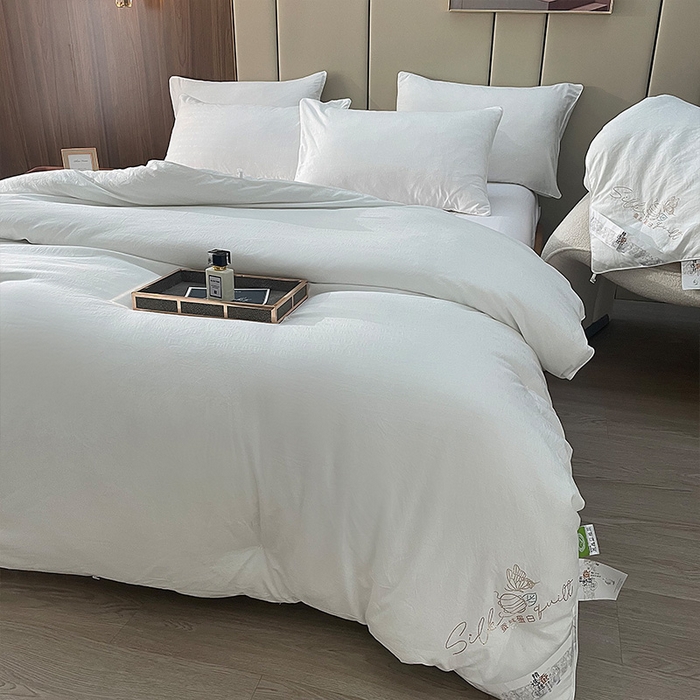 91家纺网 家纺一手货源 找家纺 蓝庭2023新款提花抗菌被子被芯夏被空调被春秋被冬被 白色