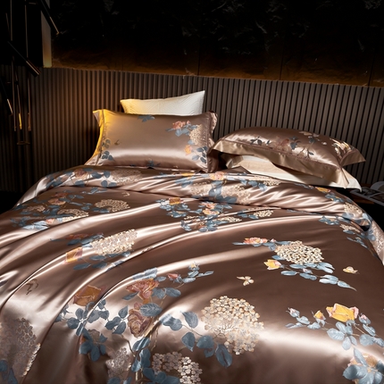 91家纺网 家纺一手货源 找家纺 2025新款色织大提花全真丝桑蚕丝四件套