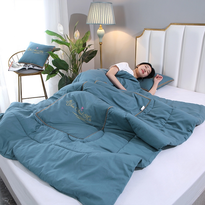 91家纺网 家纺一手货源 找家纺 （总）照世 2023新款 全棉简约系列抱枕被