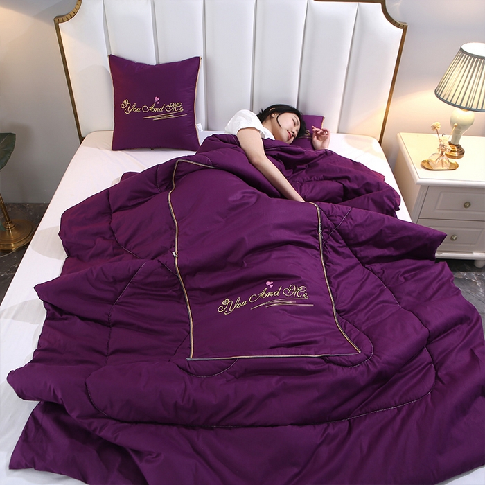 91家纺网 家纺一手货源 找家纺 照世 2023新款 全棉简约系列抱枕被 紫色