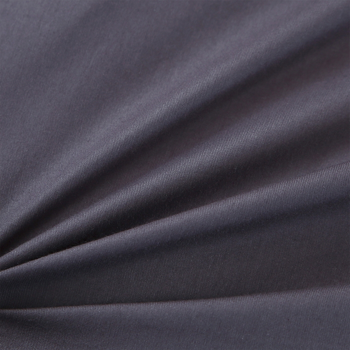 91家纺网 家纺一手货源 找家纺 照世 2023新款 全棉简约系列抱枕被 深灰