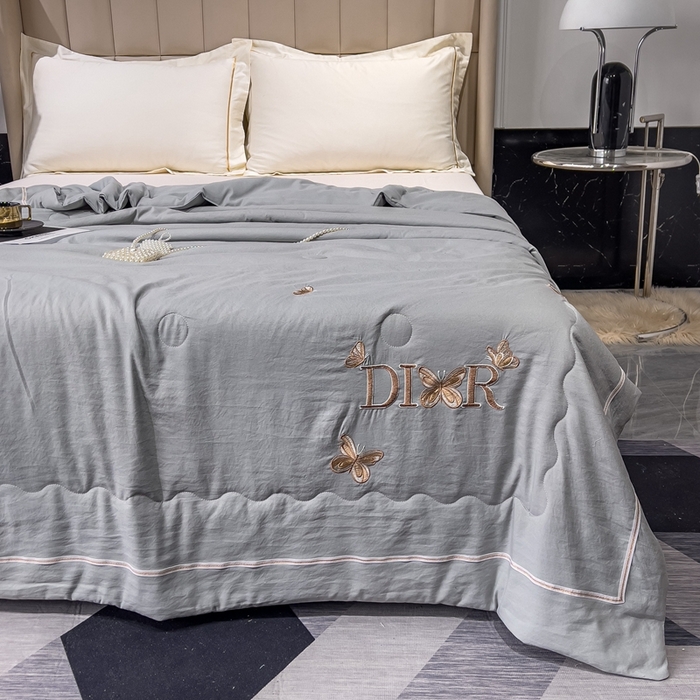 91家纺网 家纺一手货源 找家纺 优姿 2024新款仿棉麻抗菌绣花夏被 蝶纷飞-灰