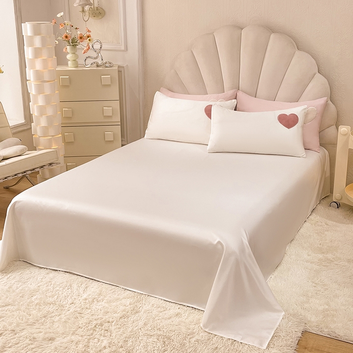 91家纺网 家纺一手货源 找家纺 艾米家居 2025新款水洗真丝刺绣四件套-爱心系列 爱心白