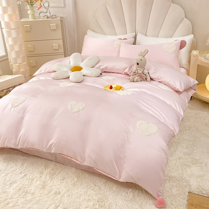 91家纺网 家纺一手货源 找家纺 艾米家居 2025新款水洗真丝刺绣四件套-爱心系列 爱心粉