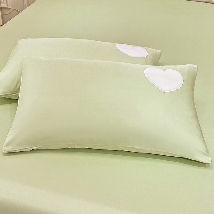 91家纺网 家纺一手货源 找家纺 艾米家居 2025新款水洗真丝刺绣四件套-爱心系列 爱心水绿