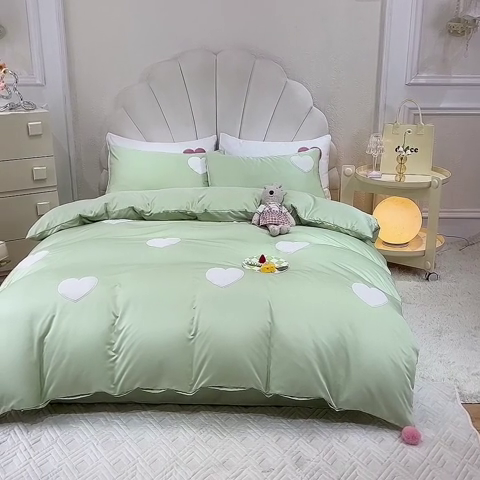 91家纺网 家纺一手货源 找家纺 艾米家居 2025新款水洗真丝刺绣四件套-爱心系列 爱心水绿
