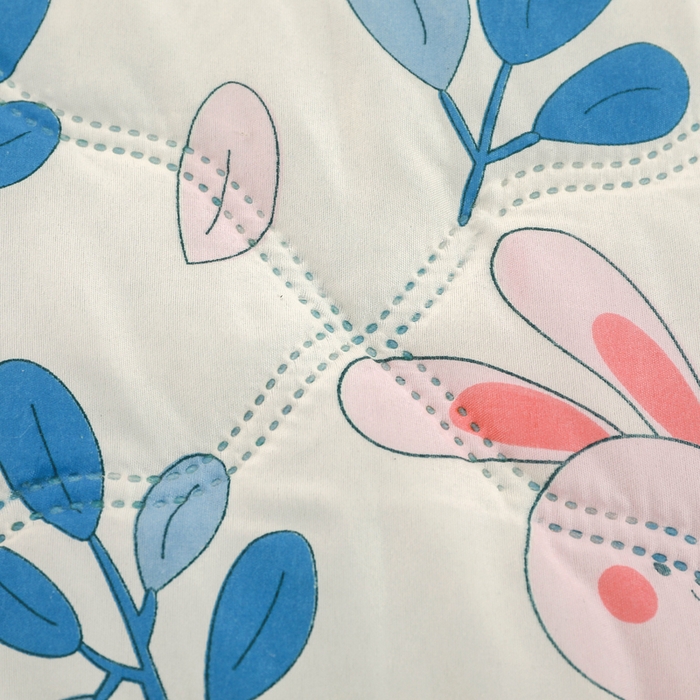 91家纺网 家纺一手货源 找家纺 被多多 2025新款亲肤透气水洗棉夏被 兰花小兔