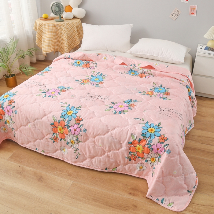 91家纺网 家纺一手货源 找家纺 被多多 2023新款舒适可水洗钻石绒夏凉被 花想容